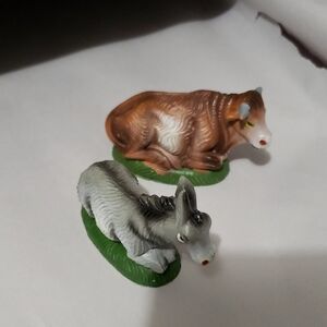 Brown and Gray Animal Figurines Holiday Nativity Collection Made In Italy (2)